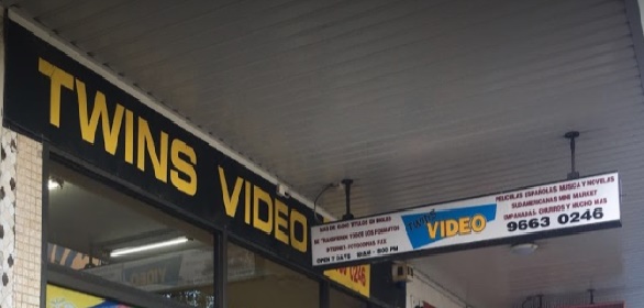 Image of the store Twins video